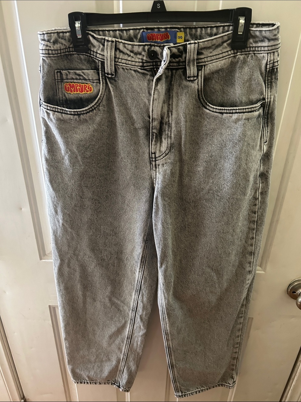 Empyre Men's Gray Acid-Wash Relaxed Jeans